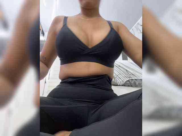 EmilyLeah webcam