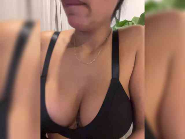 EmilyLeah webcam