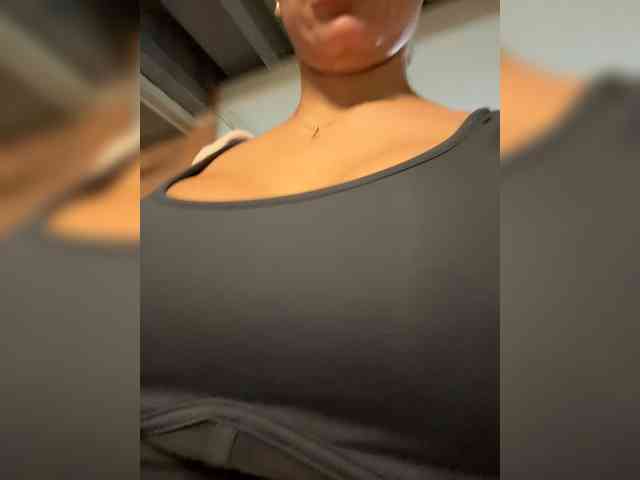 EmilyLeah webcam