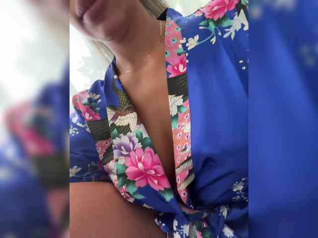 EmilyLeah webcam