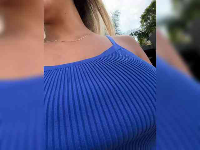 Modèle: EmilyLeah