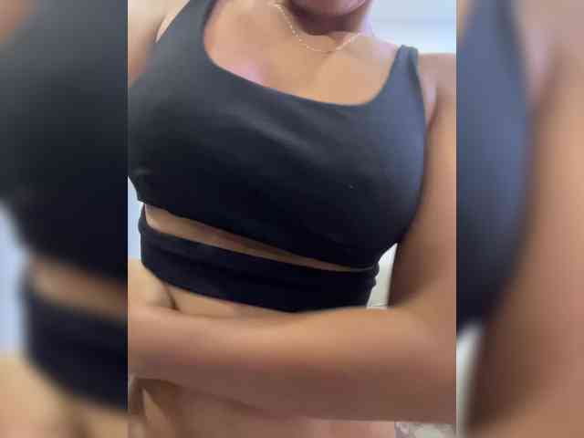 EmilyLeah webcam