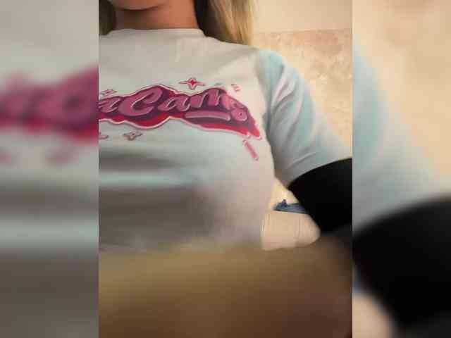 EmilyLeah webcam