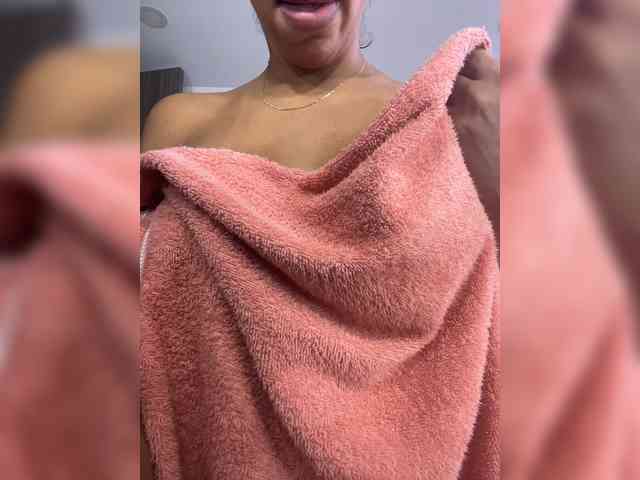 EmilyLeah webcam