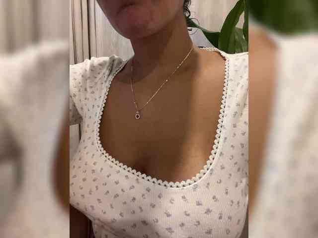 EmilyLeah webcam