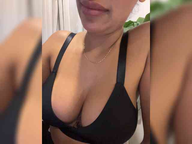 EmilyLeah webcam