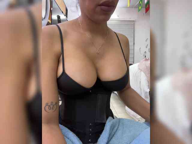 EmilyLeah webcam