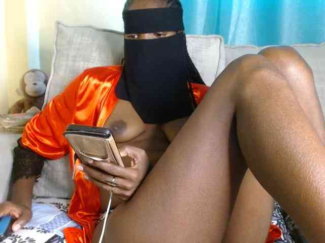 Queen04_ webcam