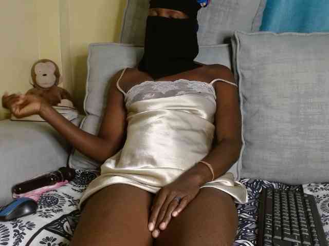 Queen04_ webcam