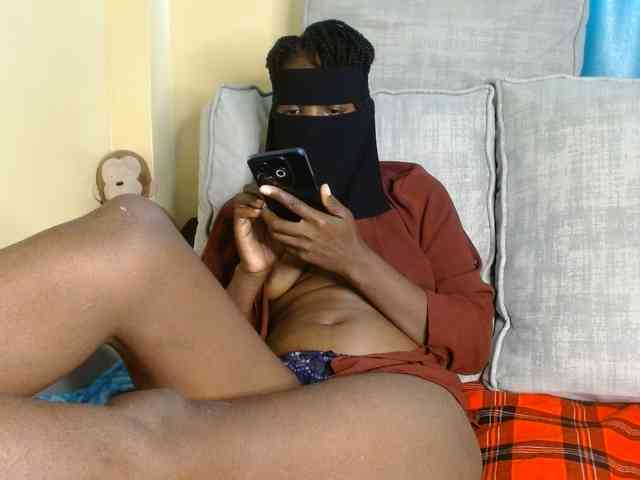 Queen04_ webcam
