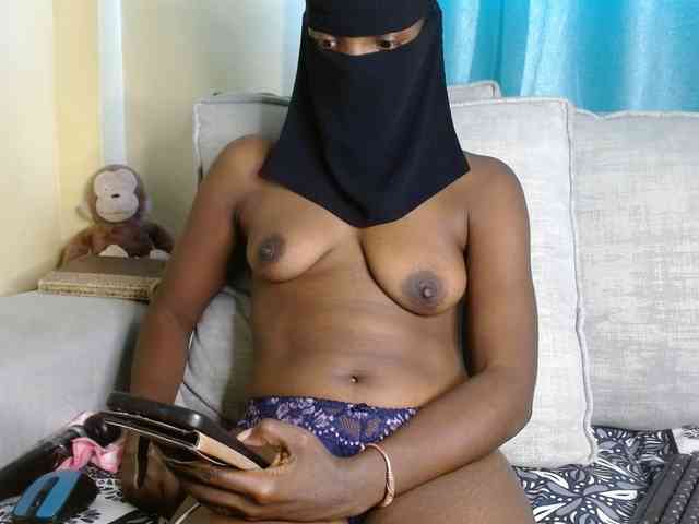 Queen04_ webcam