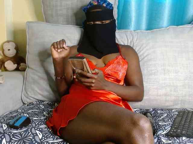 Queen04_ webcam