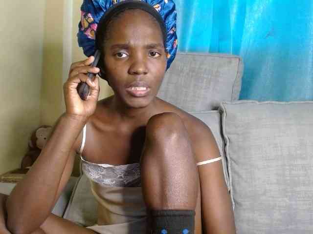 Queen04_ webcam