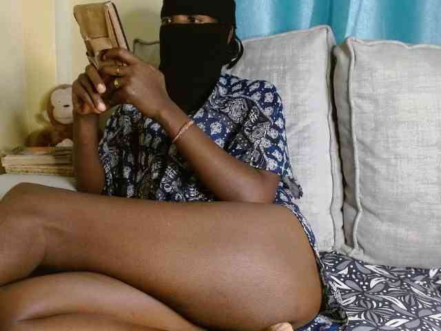 Queen04_ webcam