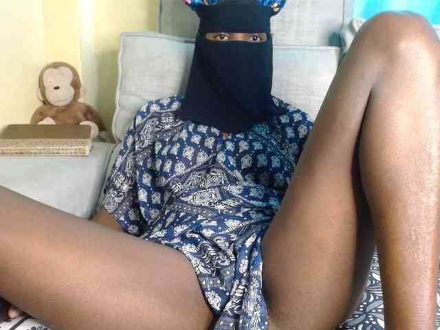 Queen04_ webcam