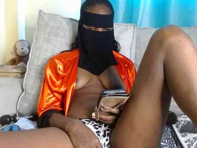 Queen04_ webcam