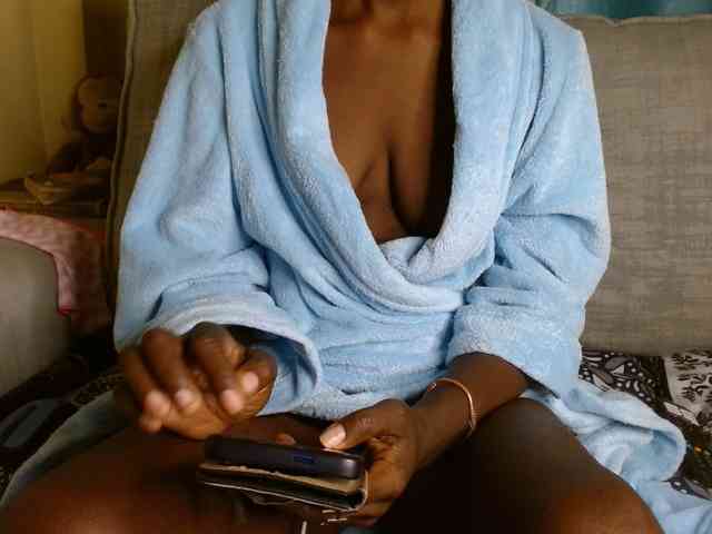 Queen04_ webcam