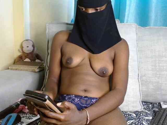 Queen04_ webcam