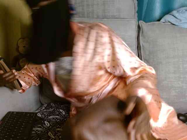 Queen04_ webcam