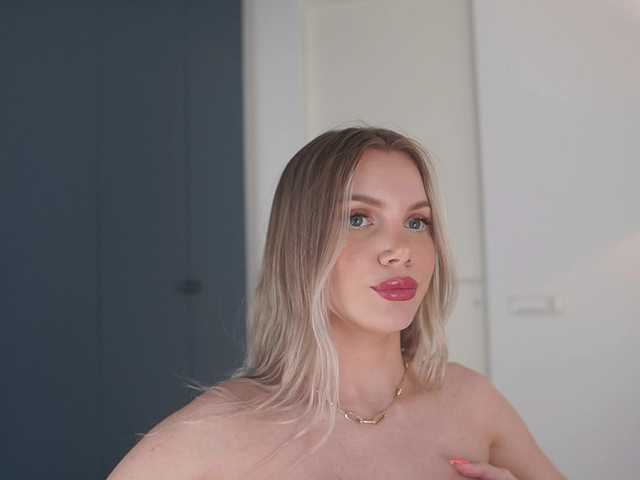 yvonna live sex