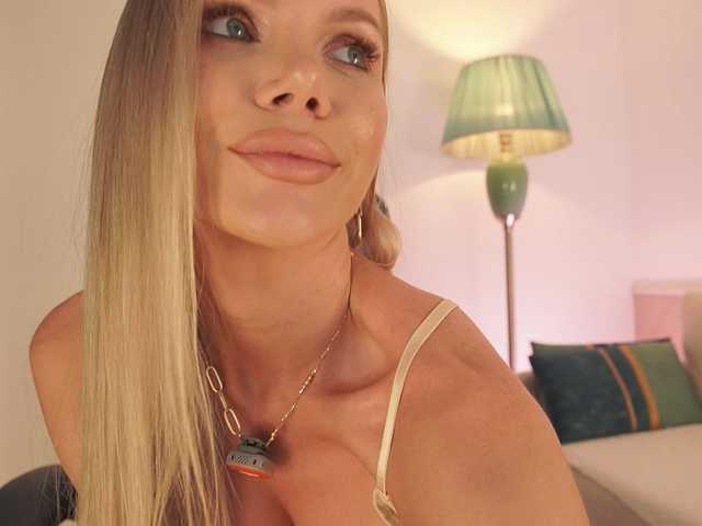 Sex chat gratuit in direct cu Yvonna pe BongaCams