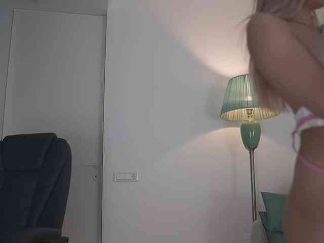 Yvonna webcam