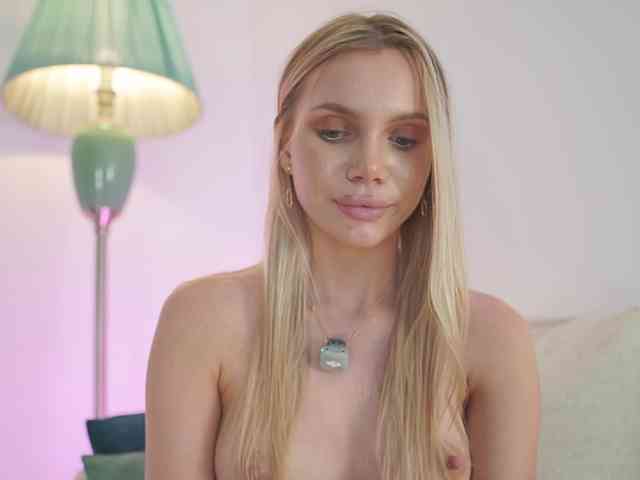 Yvonna webcam