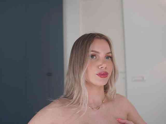 Yvonna webcam
