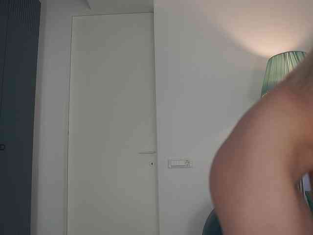 Yvonna webcam
