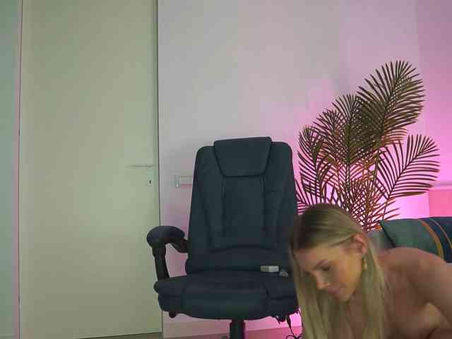 Yvonna webcam
