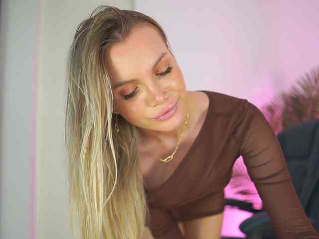 Yvonna webcam