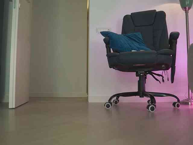 Yvonna Sex Cam Show