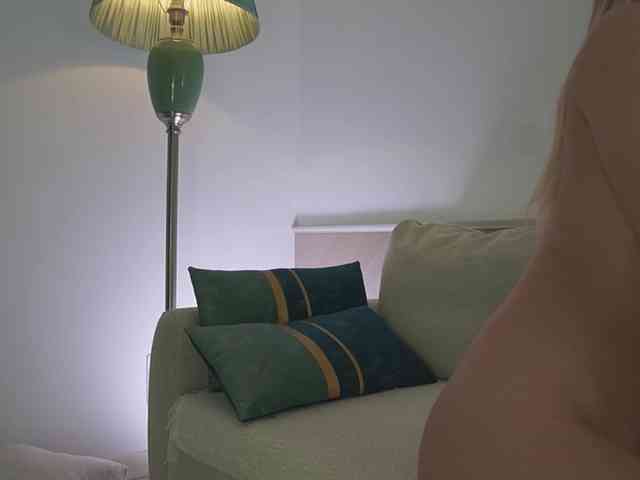 Yvonna webcam