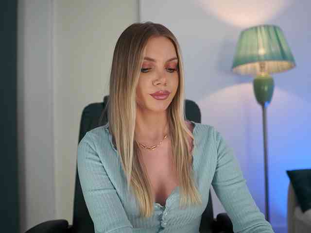 Yvonna webcam