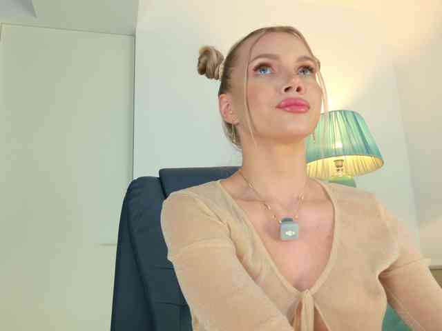 Yvonna webcam