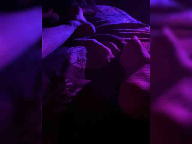 KrystaAhlMagic webcam