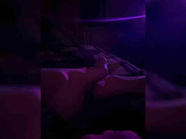 KrystaAhlMagic webcam
