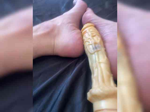 KrystaAhlMagic webcam