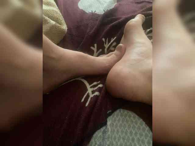 KrystaAhlMagic webcam