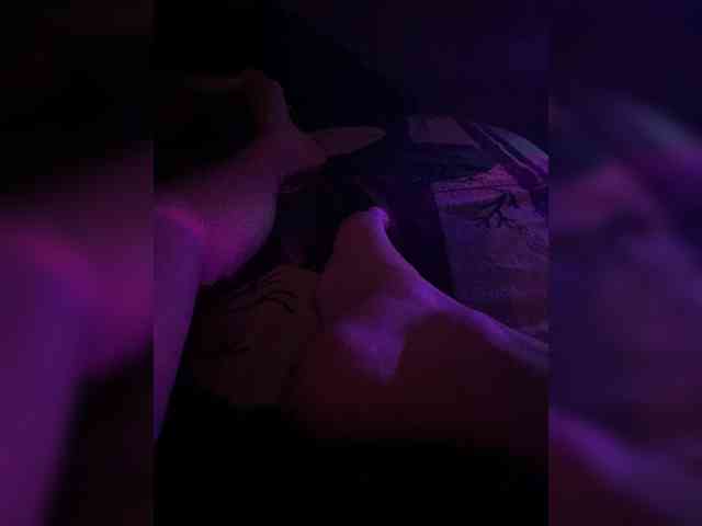 KrystaAhlMagic webcam