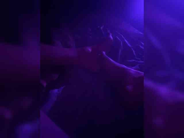 KrystaAhlMagic webcam
