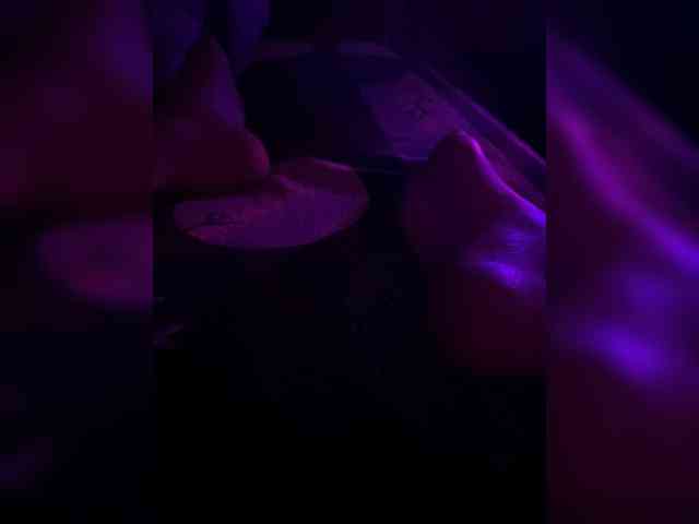 KrystaAhlMagic webcam