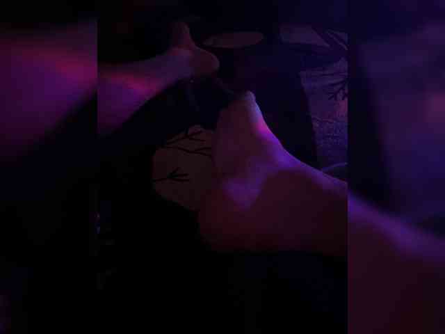 KrystaAhlMagic webcam