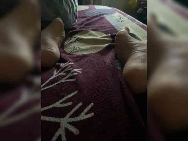 KrystaAhlMagic webcam