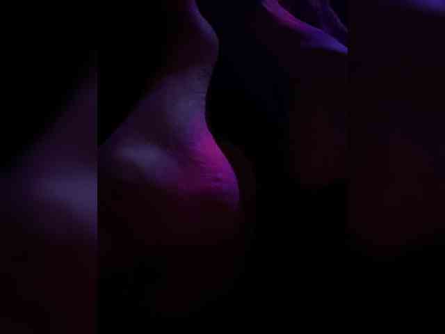KrystaAhlMagic webcam