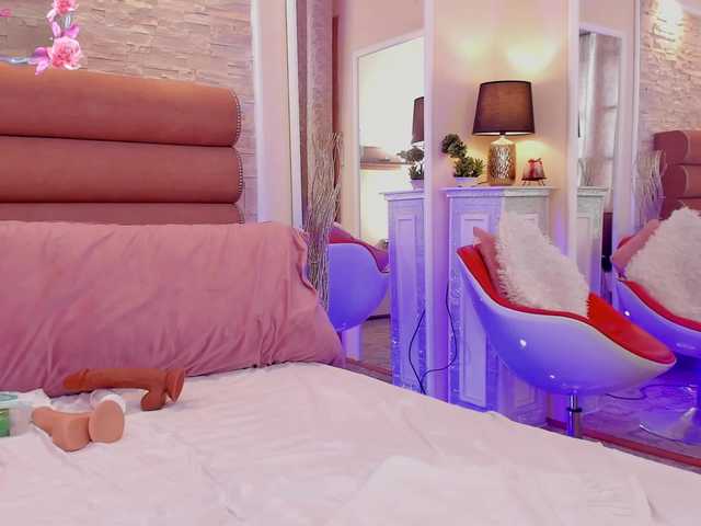 ArianaCroft live cam on BongaCams