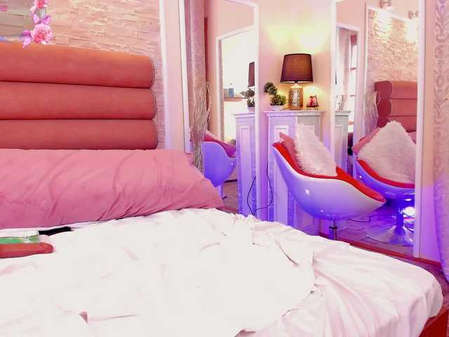 ArianaCroft live cam on BongaCams