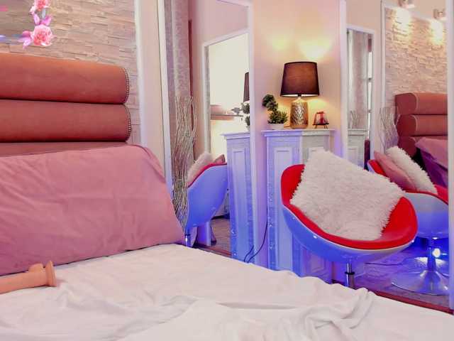 ArianaCroft live cam on BongaCams