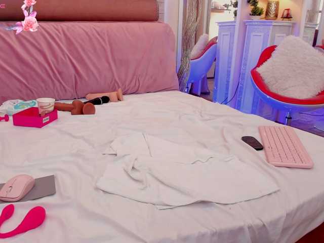 ArianaCroft live cam on BongaCams