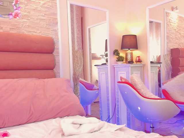 ArianaCroft live cam on BongaCams